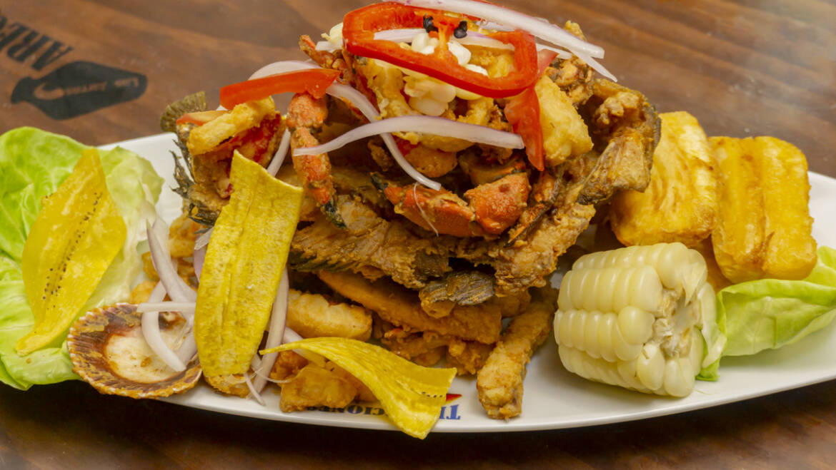 Chicharrón mixto: pescado y mariscos